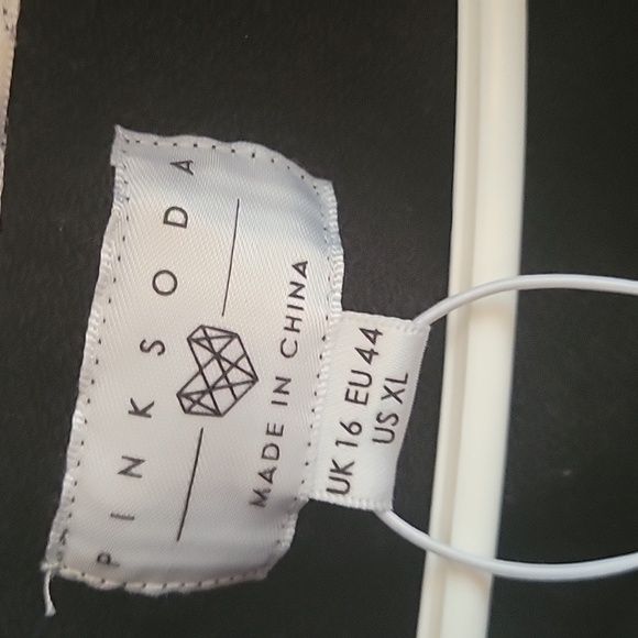 Bundle 5 items for $40 sale - Picture 3 of 4